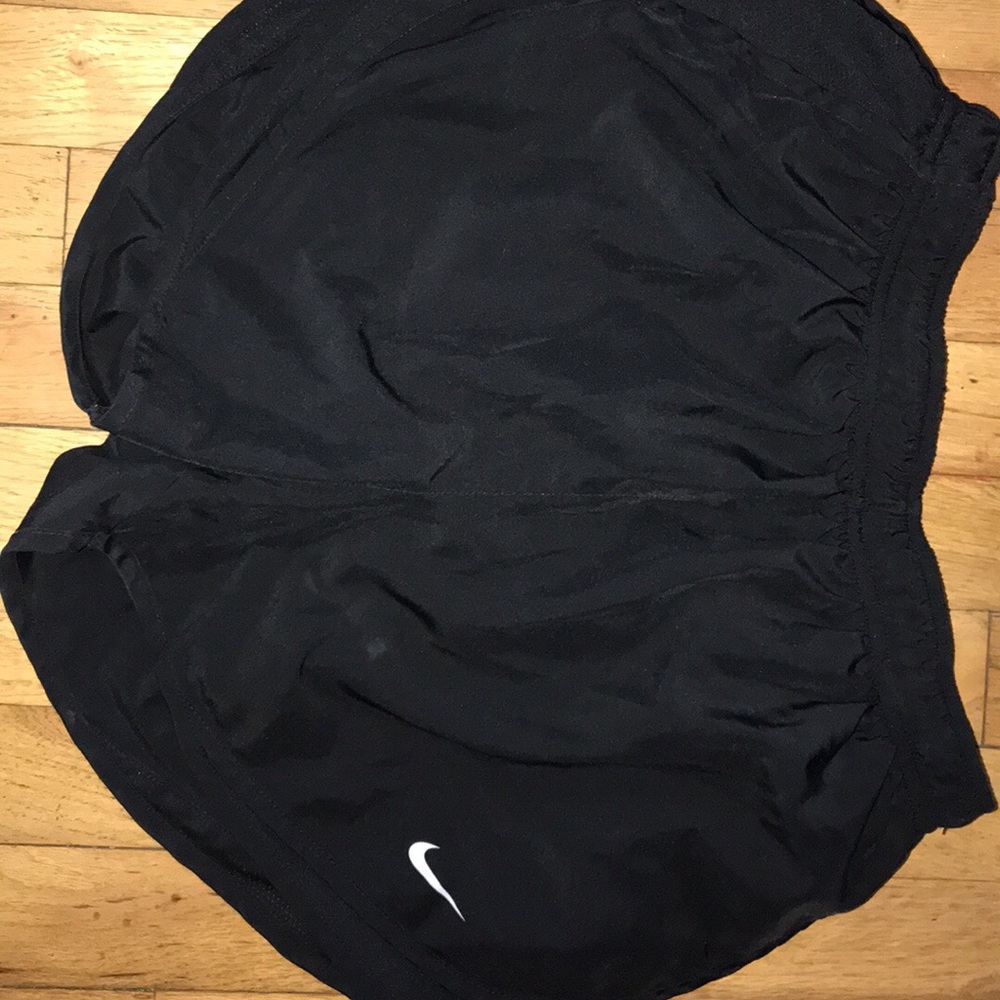 Nike Shorts - Picture 3 of 4